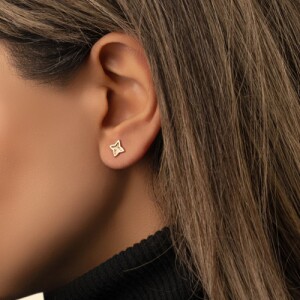 گوشواره طلا طرح لویی ویتون تراش کد FE128